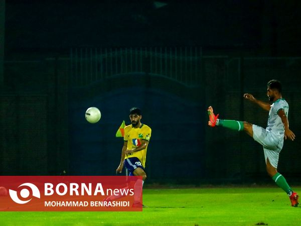 دیدار تیم های فوتبال صنعت نفت - آلومینیوم