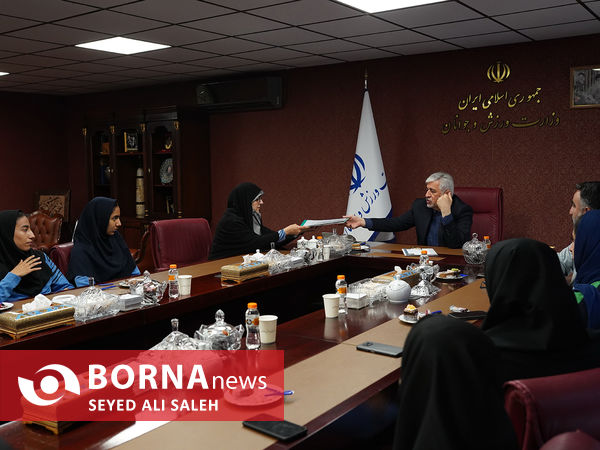 دیدار بانوان مدال آور با وزیر ورزش و جوانان