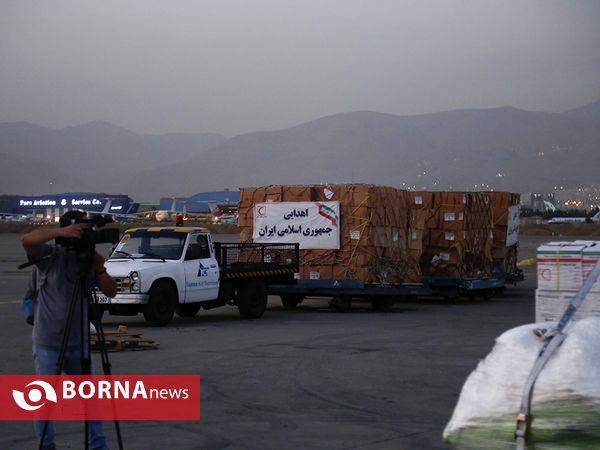 ارسال محموله بشر دوستانه جمعیت هلال احمر به افغانستان