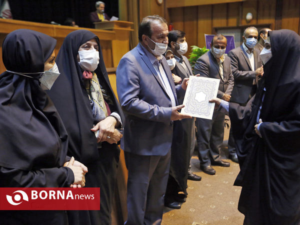 مراسم تجلیل از بانوان قهرمان مربیان ، داوران بین‌المللی استان فارس