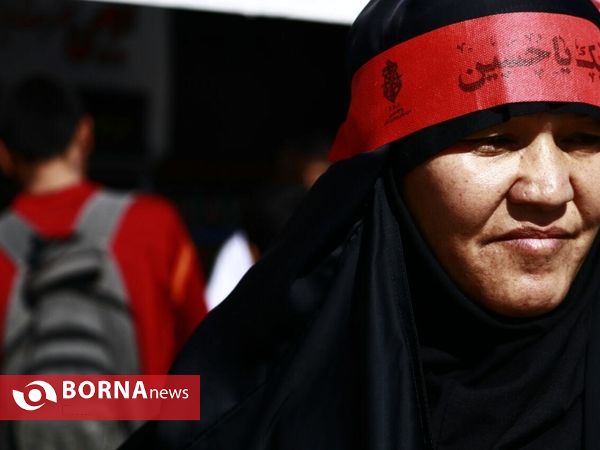 نمای نزدیک اربعینیون شلمچه