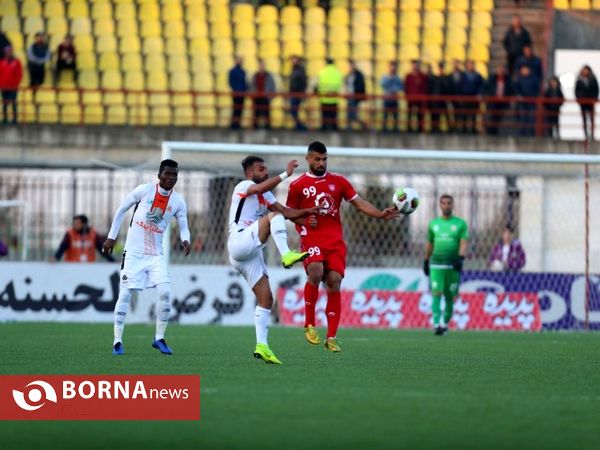دیدار فوتبال تیم های سپیدرود رشت- سایپا تهران