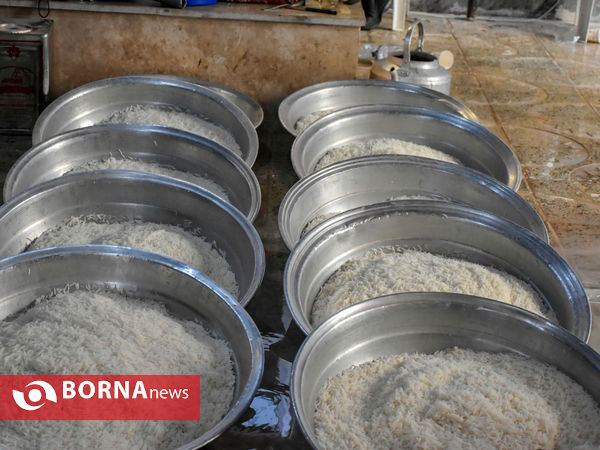 سفره‌دار مجلس حسین(ع)