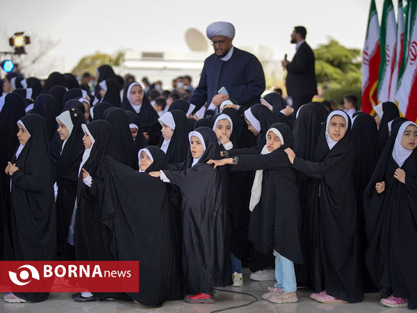 جشن جمهوری اسلامی ایران  در برج میلاد
