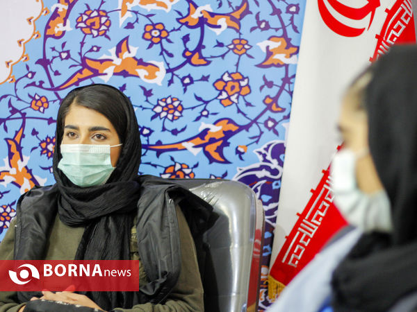 حضور  کادر فنی و بازیکنان تیم بسکتبال بانوان آینده سازان اراک در دفتر خبرگزاری برنا