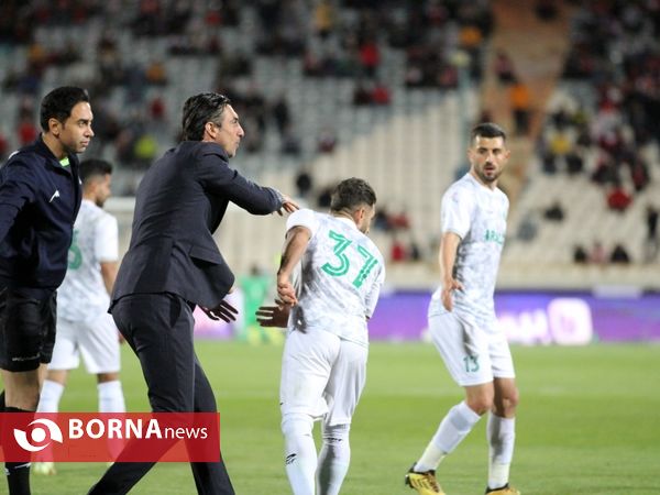 دیدار تیم های فوتبال پرسپولیس - آلومینیوم