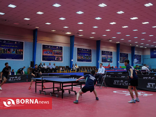 مسابقات  لیگ برتر بزرگسالان تنیس روی میز