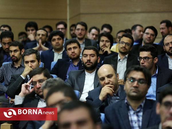 ضیافت افطار رییس جمهوری با جوانان و دانشجویان