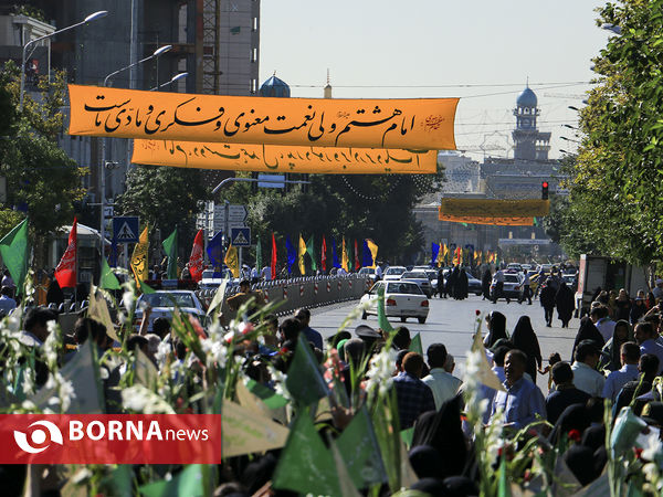گلباران حرم مطهر رضوی به مناسبت آغاز دهه کرامت