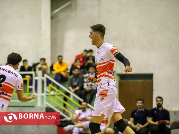 دیدار تیم های والیبال کیهان موتور اراک - آیدانه چالدران