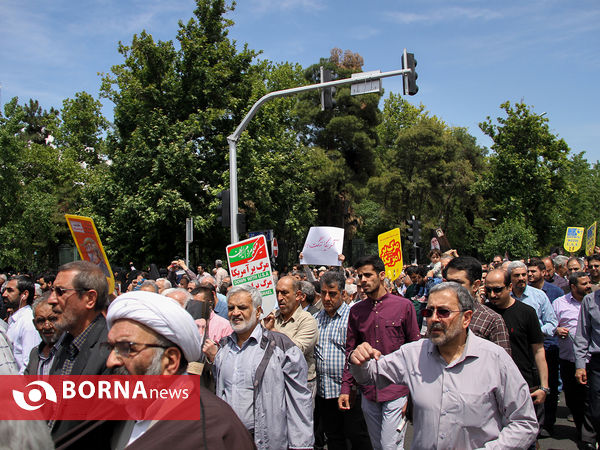 راهپیمایی نمازگزاران تهرانی در اعتراض به اقدام ترامپ