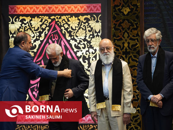  آیین برافراشتن پرچم عزای حسینی برفراز بلندترین سکوی پرچم ایران