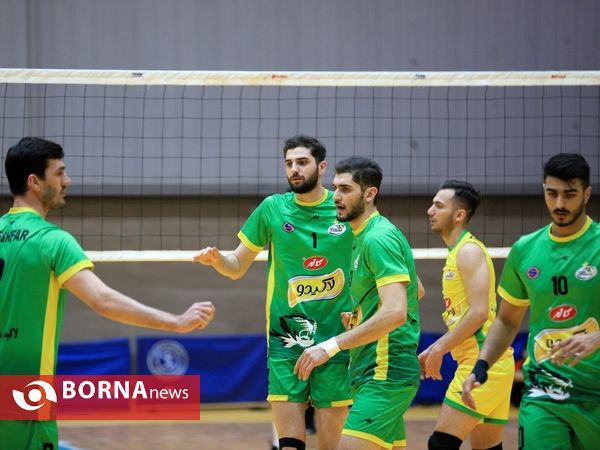 دیدار تیم های والیبال شهروند اراک -کاله مازندران