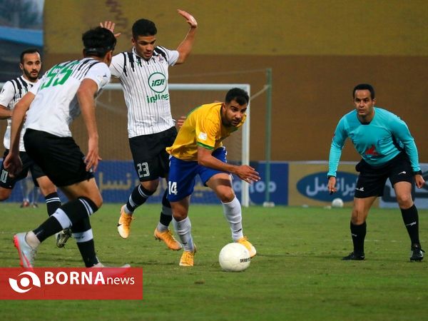 دیدار تیم های فوتبال صنعت نفت - نفت مسجدسلیمان