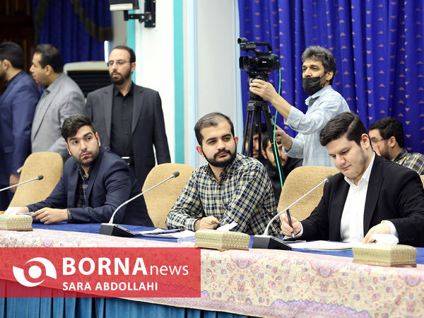 نشست با تشکل‌ها و فعالان دانشجویی با حضور رئیس جمهور