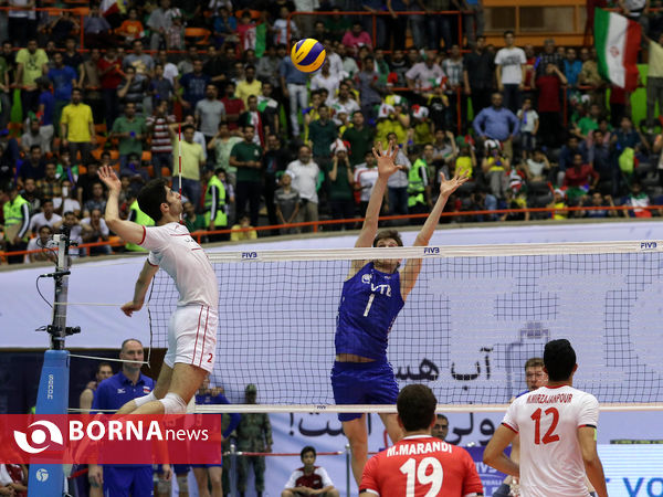 دیدار تیم ملی والیبال ایران - روسیه