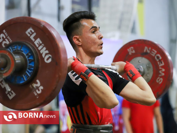 مسابقات وزنه برداری کارگران