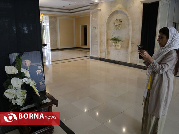 حضور سینماگران در منزل عزت الله انتظامی