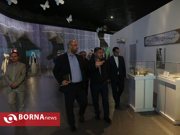 بازدید هیات جوانان جمهوری آذربایجان از موزه دفاع مقدس