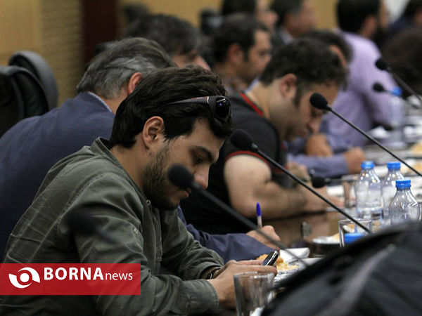 حاشیه های نشست خبری وزیر صنعت، معدن و تجارت