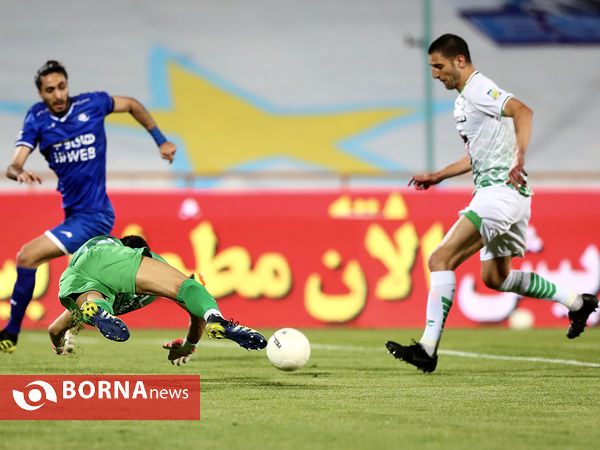 دیدار تیم های فوتبال استقلال - ذوب آهن