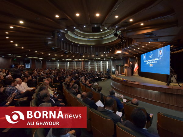 دیدار فعالان اقتصادی و نخبگان استان آذربایجان غربی با معاون اول رئیس جمهور