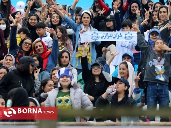 دیدار تیم های فوتبال ملوان بندرانزلی _ خاتون بم