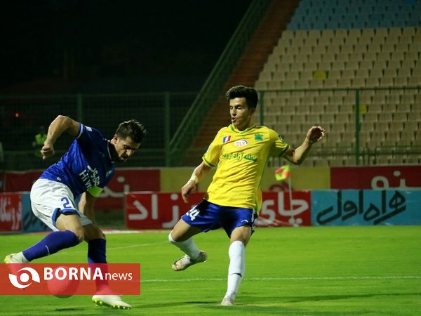 دیدار تیم های صنعت نفت و استقلال