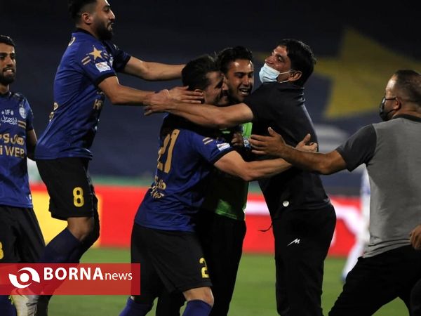 دیدار تیم های فوتبال استقلال- گل گهر سیرجان