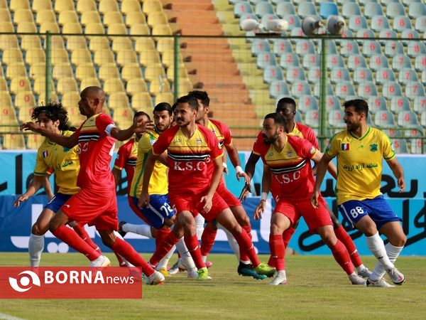 دیدار تیم های فوتبال صنعت نفت - فولاد