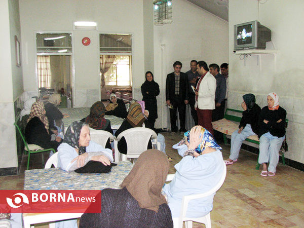 بازدید مسئولان غرب تهران از آسایشگاههای سالمندان