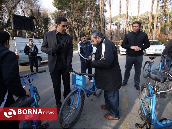 پای مدیران اصفهان در رکاب