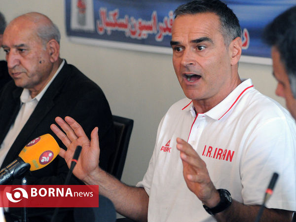 نشست خبری سرمربی تیم ملی بسکتبال ایران