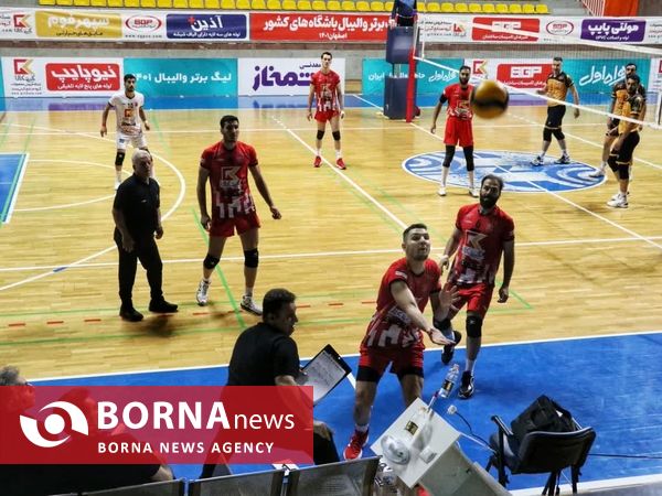 هفته هشتم لیگ برتر والیبال؛دیدار تیم‌های گیتی پسند و شهرداری گنبد