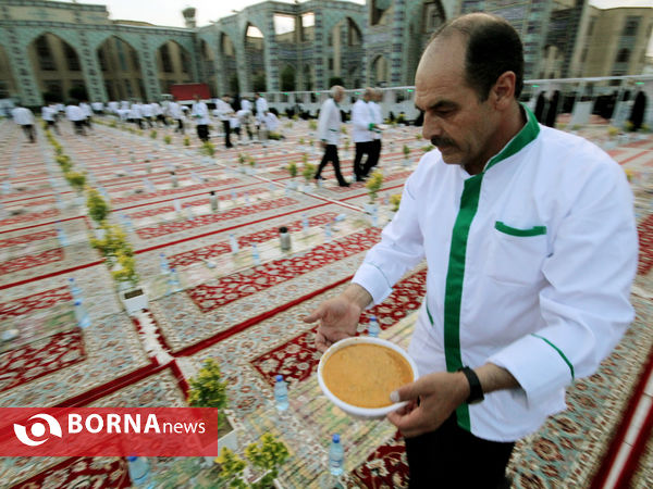 افطاری پر برکت آستان قدس روی در ماه مبارک رمضان