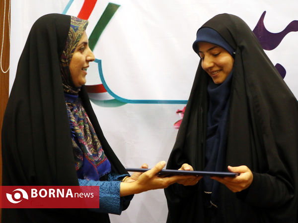جلسه تقدیر از خیرین و سازمان های مردم نهاد در امداد به سیل زدگان در شیراز