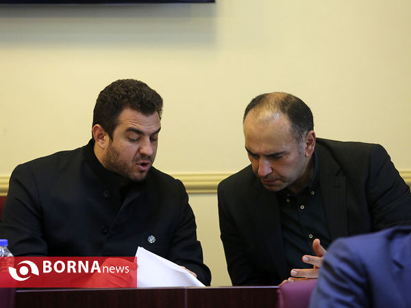 جلسه روسای فدراسیون ها با حضور وزیر ورزش و جوانان