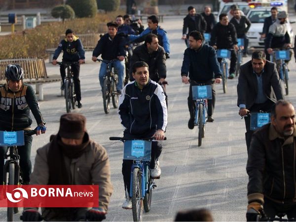 پای مدیران اصفهان در رکاب