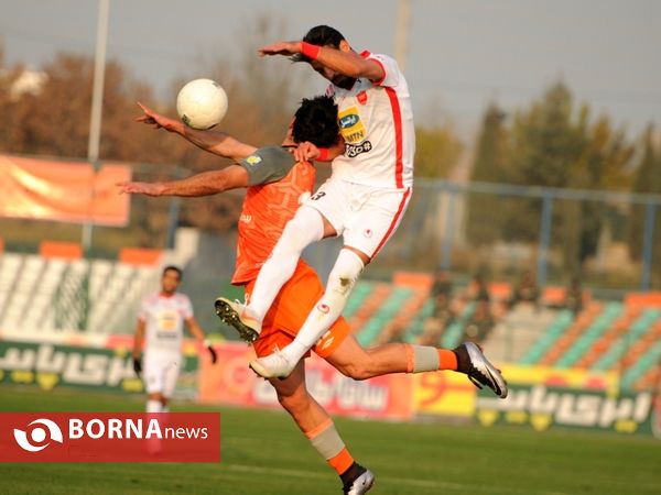 دیدار تیم های فوتبال سایپا- پرسپولیس
