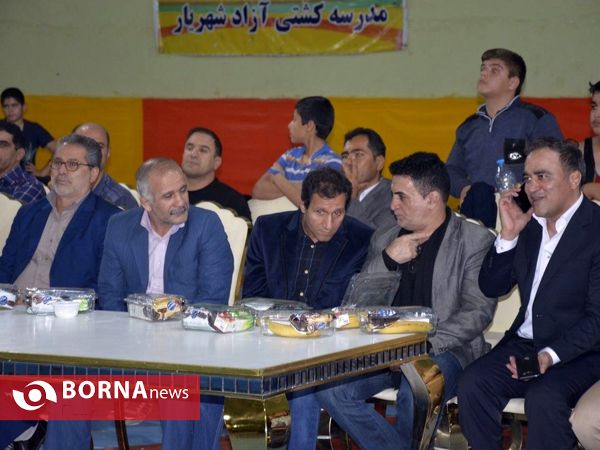مسابقات كشتى آزاد نونهالان در شهرستان شهریار