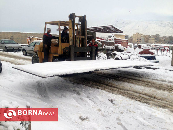 بارش نخستین برف پاییزی در تهران