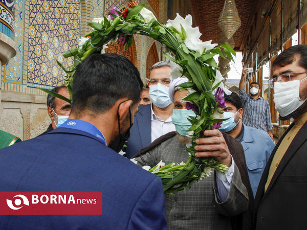 استقبال مردم از قهرمانان فرنگی کار شیرازی