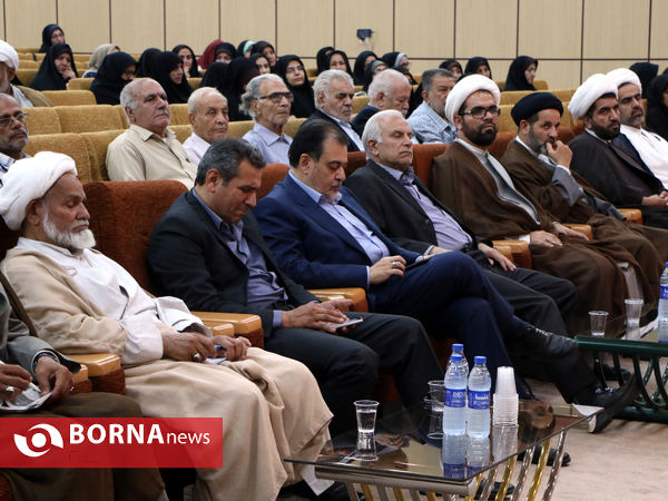 اختتامیه ششمین جشنواره ملی عکس وقف چشمه همیشه جاری در شیراز