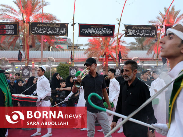 حال و هوای تاسوعای حسینی در بین الحرمین