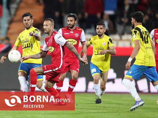 دیدار تیم های فوتبال پرسپولیس - نفت مسجدسلیمان