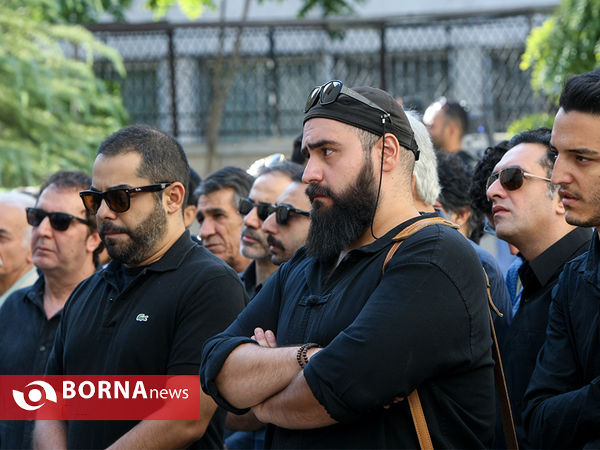 تشییع پیکر مرحوم ایرج کریمی
