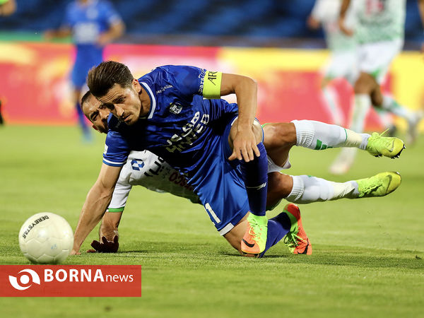 دیدار تیم های فوتبال استقلال - ذوب آهن