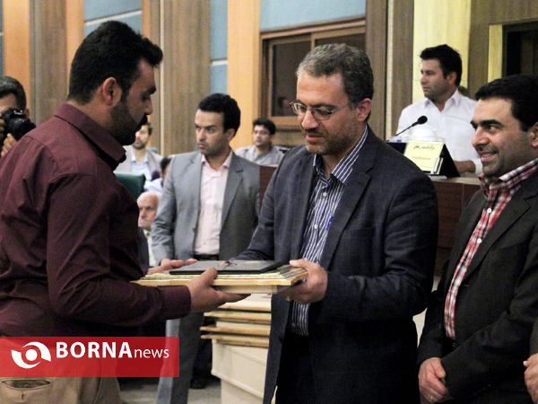 تقدیر شورای اسلامی شهر شیراز ازپدران  نمونه