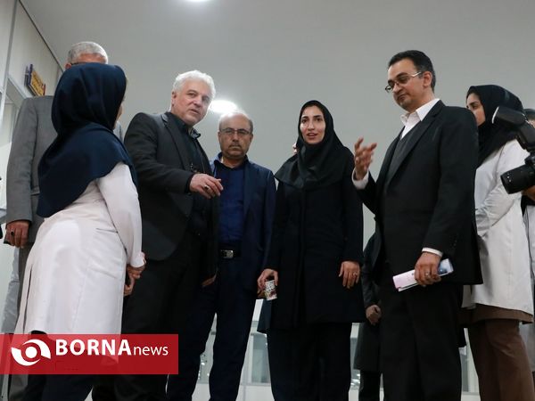 بازدید معاون وزیر بهداشت از آزمایشگاه غذا و دارو آبادان