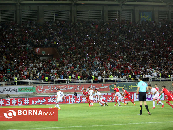 بازی تیم های پدیده مشهد و پرسپولیس تهران